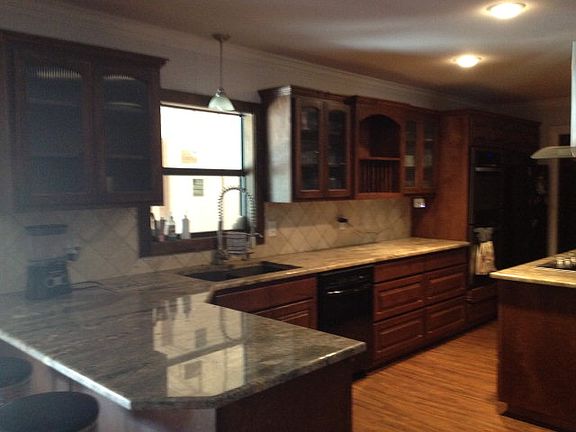 3rd image of 1600 Indian Hills Dr