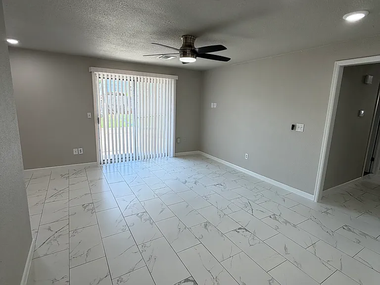 4509 SE 50th St — Photo 5