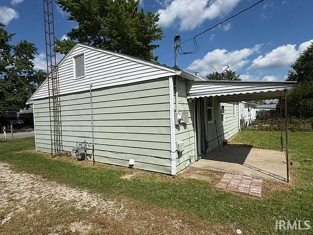 3 bed, 1.0 bath, 875 sqft, $850 — Photo 3