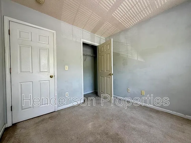 17121 Greenlawn Hills Ct — Photo 14