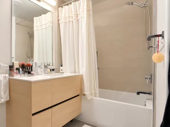 820 S Wilton Pl #402, Los Angeles, CA 90005