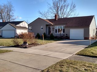 1430 Beaconfield Rd, Lyndhurst, OH 44124