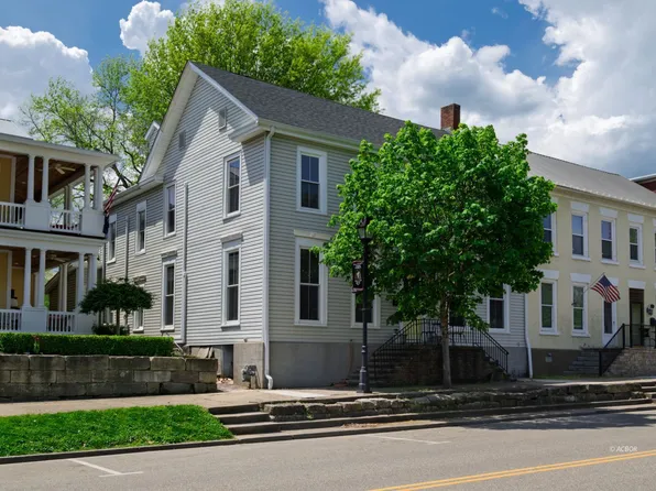 11 Court St, Gallipolis, OH 45631