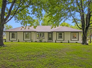 10813 Milton Thompson Rd, Lees Summit, MO 64086