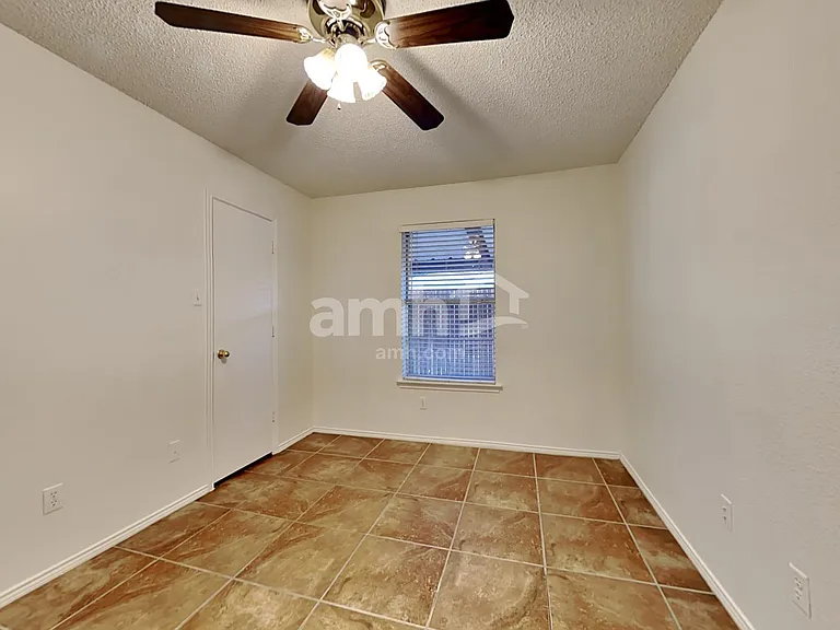 6404 Fern Meadow Dr — Photo 17