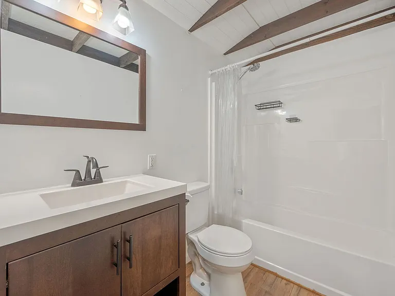 271 Bracewell St — Photo 18