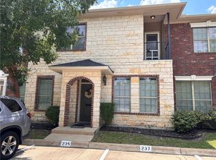 235 Forest (pvt) Dr, College Station, TX 77840