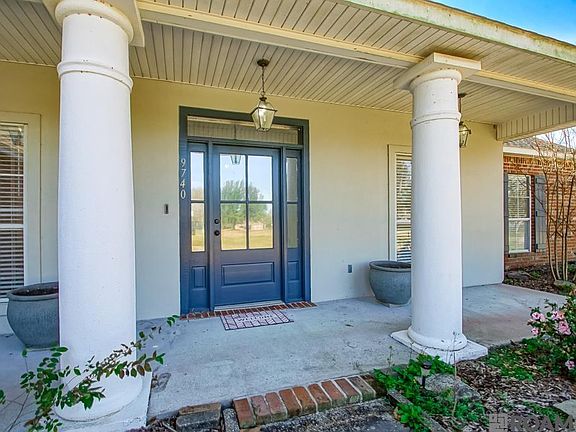4th image of 9740 Meadow Ln