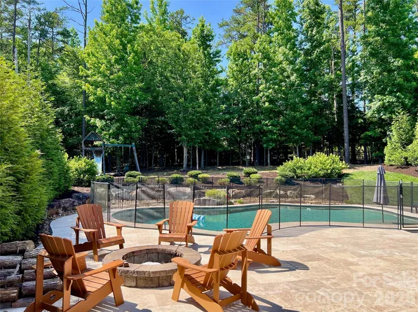 1906 Pensco Pond Ct, Waxhaw, NC 28173