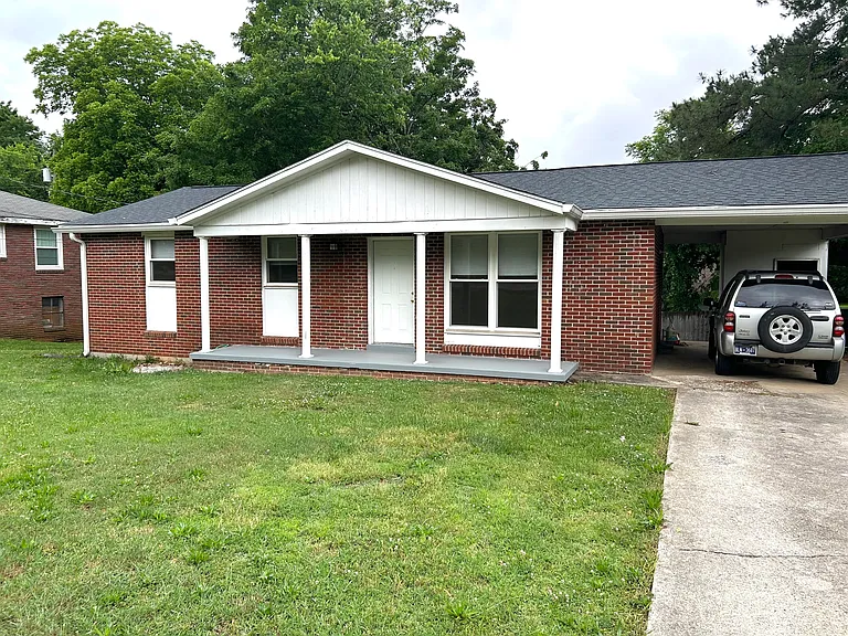 464 E Thompkins Ln — Photo 9