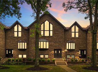 10086 Mansion Dr, Gibsonia, PA