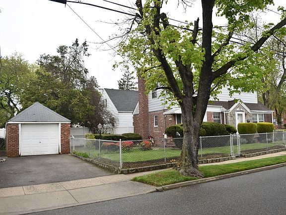 5th image of 104 Cornwell Ave