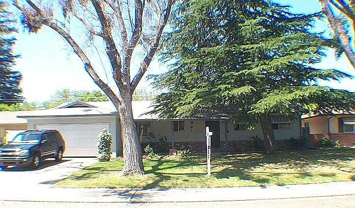 1st image of 7613 Oakcreek Dr