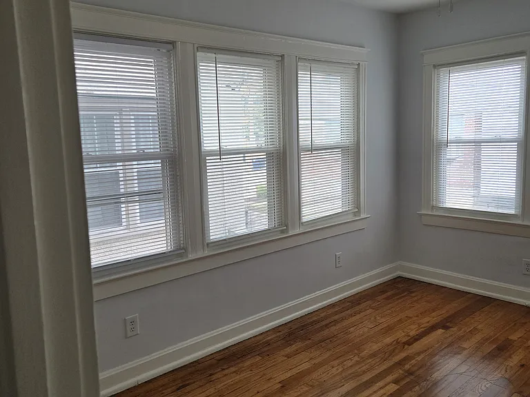 5103 Wyandotte St #1N — Photo 2