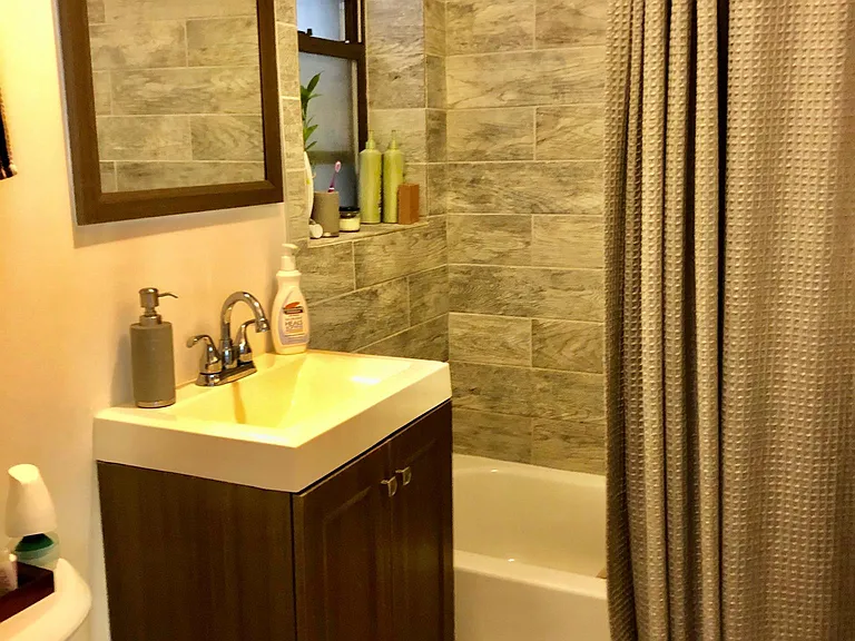2351 W Wilson Ave #207 — Photo 5