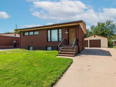 2325 S Glenn St, Wichita, KS, 67213