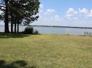 316 Sailfish Dr, Mabank, TX 75156