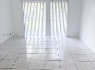 615 NW 177th St APT 207, Miami, FL 33169