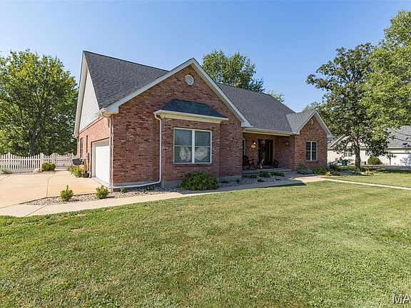 2nd image of 1114 Springbrook Park Dr
