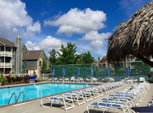 253 Crosspointe Dr, East Brunswick, NJ 08816