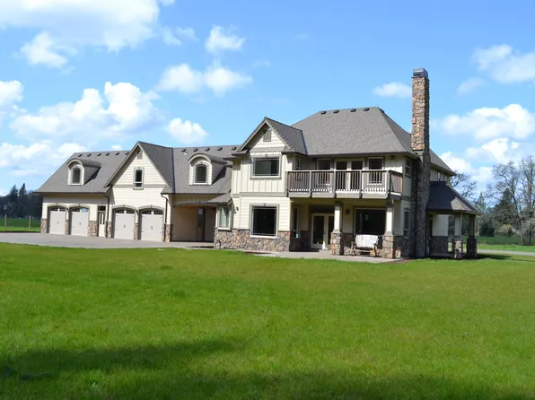 11512 S Barnards Rd, Molalla, OR 97038