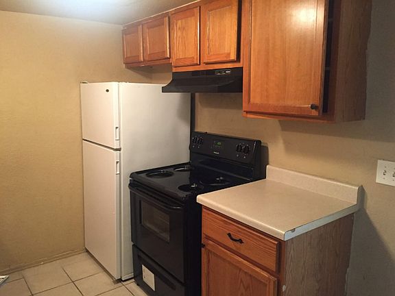 5th image of 7313 Melrose Ln APT B