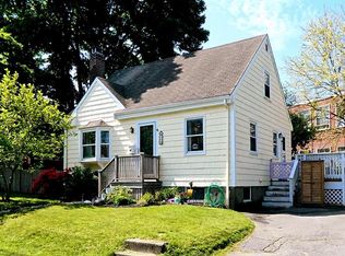 6 Susan Rd, Marblehead, MA 01945