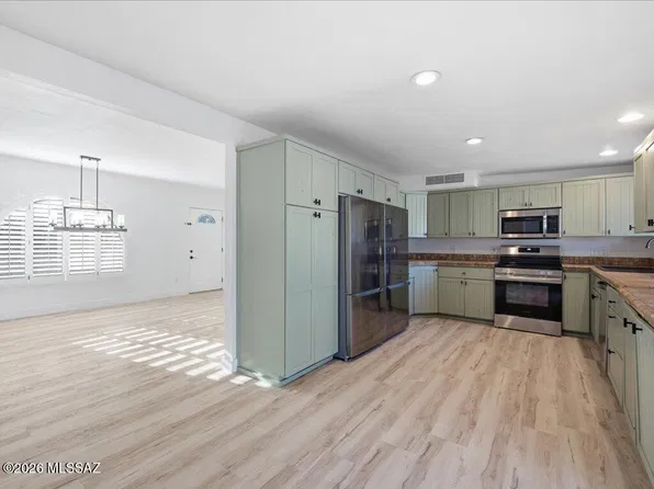 8790 N Morning View Dr, Tucson, AZ 85704