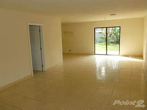 4th image of 9561 Haitian Dr