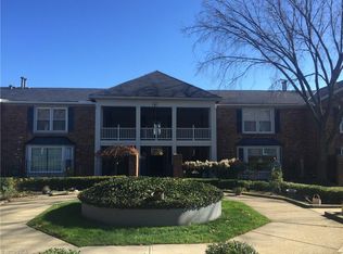 2135 Glouchester Dr, Cleveland, OH 44124