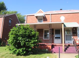 208 Oxford Dr, McKeesport, PA 15132