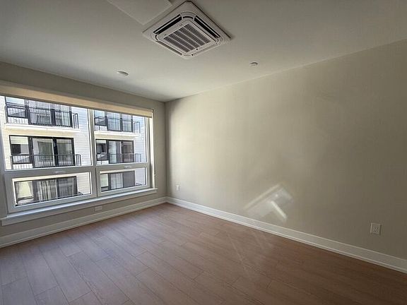 2nd image of 922A N Broad St #521