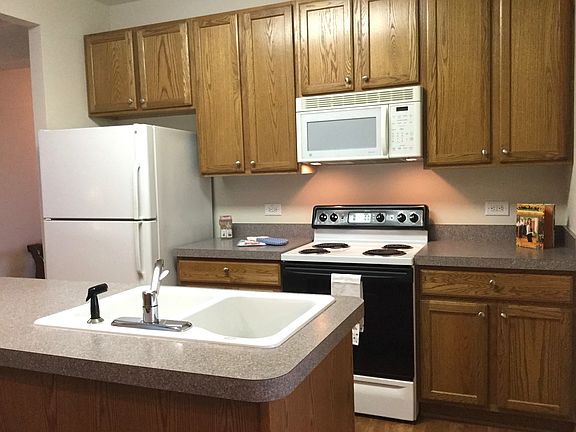 4th image of 3009 Hunt Club Ct