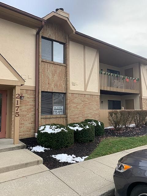 2175 D is bottom unit