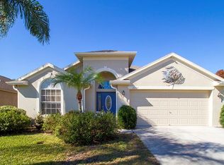 2721 Big Pine Dr, Holiday, FL 34691