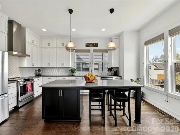 1613 Parkwood Ave, Charlotte, NC 28205