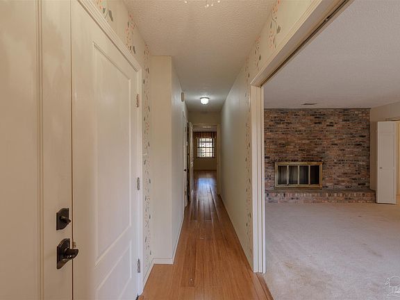 3rd image of 5700 Adelyn Rd