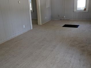 114 N Park St, Wellington, KS 67152