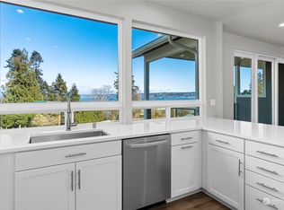 6441 Humphrey Rd #4, Clinton, WA 98236