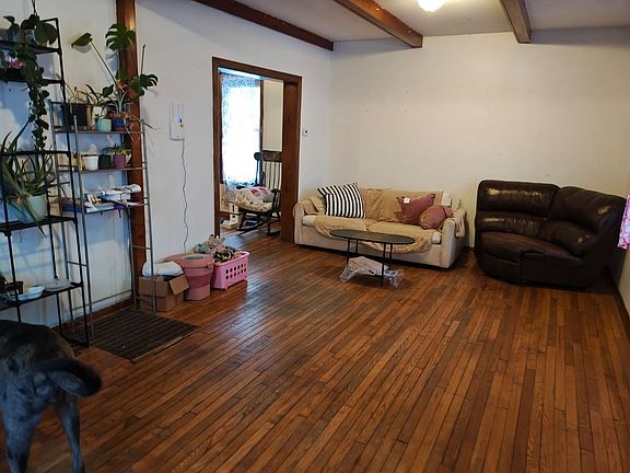 4th image of 96 Crocker Ave
