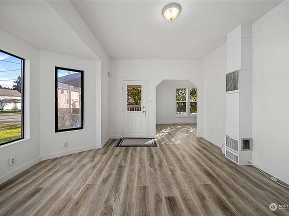 5th image of 219 Kensington Avenue SW