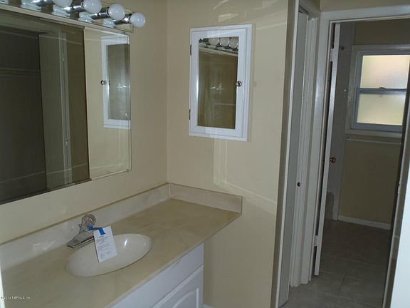 5th image of 695 A1a N Unit 76