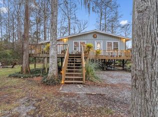 1932 Pascagoula River Rd, Moss Point, MS 39562