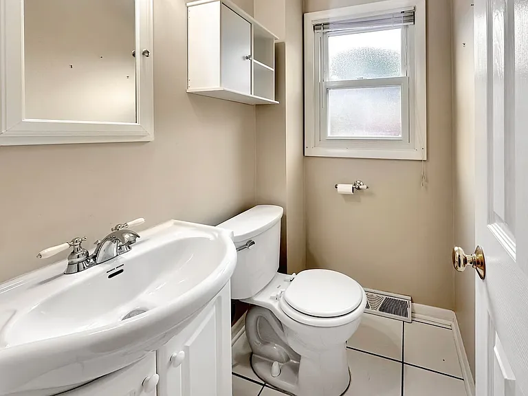 2236 Elmwood Dr SE — Photo 14