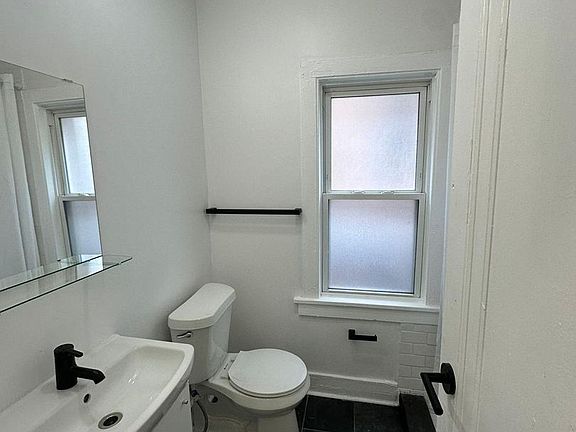 5th image of 1384-1388 W 83rd St #205