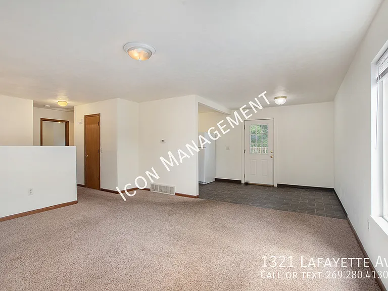 1321 Lafayette Ave — Photo 5