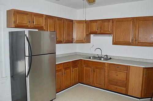 2nd image of 2824 Linwood Ave #2