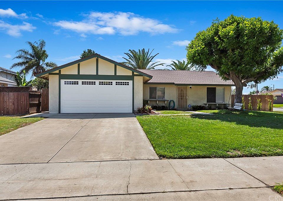 1st image of 1556 Oakhill Ct