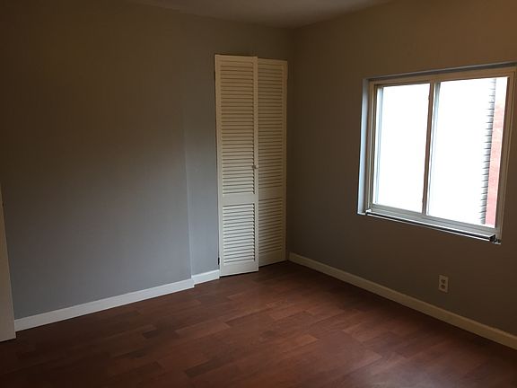 3rd image of 4916 Cypress St #2