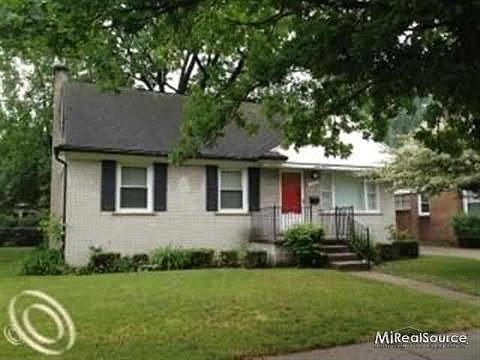 1st image of 1200 E 4th St